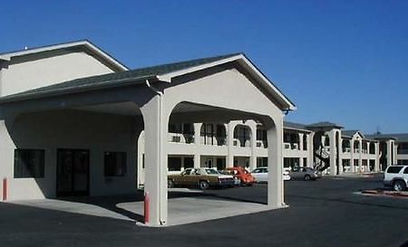 American Inn & Suites Albuquerque Bagian luar foto
