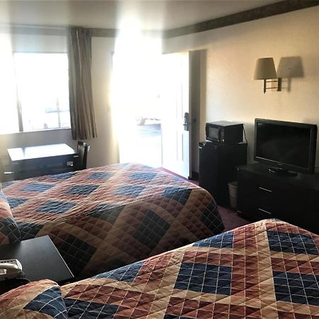American Inn & Suites Albuquerque Bagian luar foto