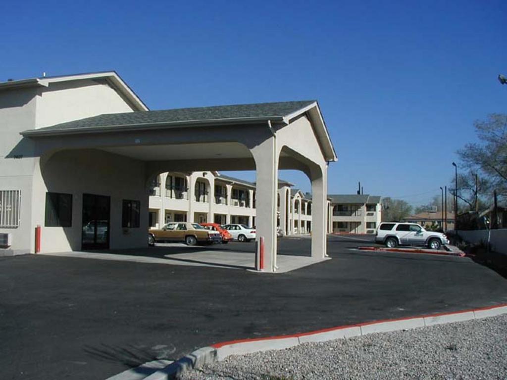 American Inn & Suites Albuquerque Bagian luar foto